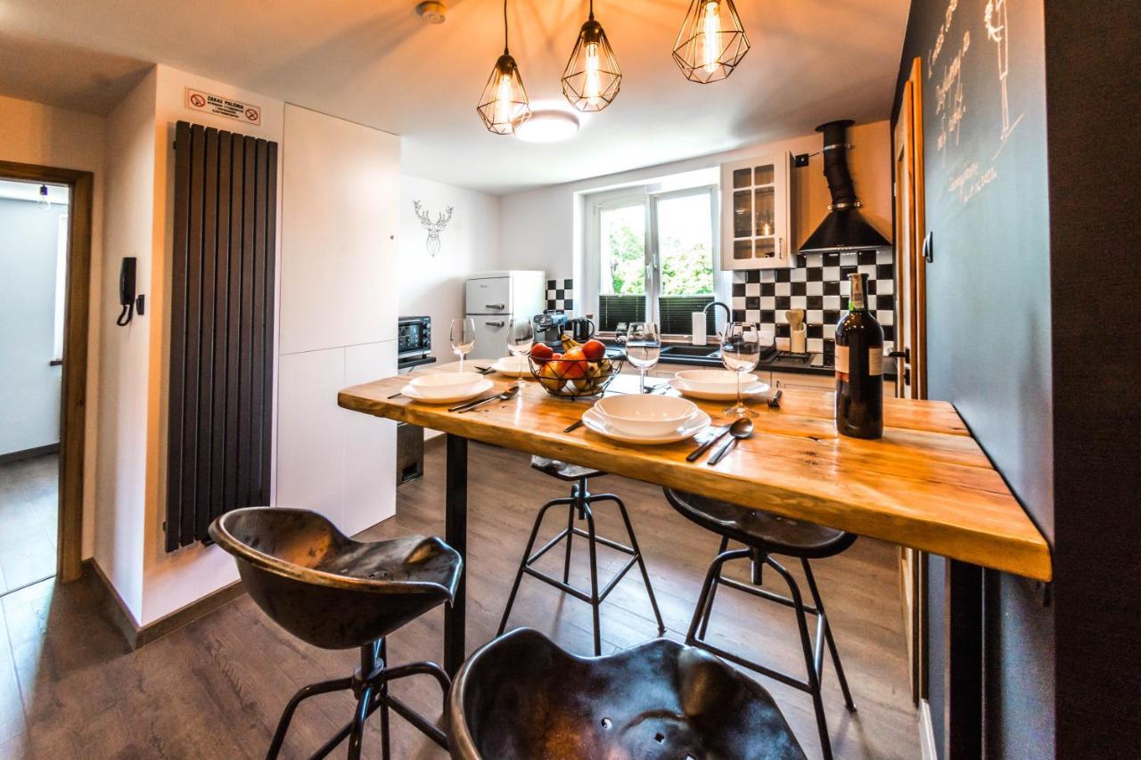 Apartament Wita Stwosza Jelenia Góra Εξωτερικό φωτογραφία