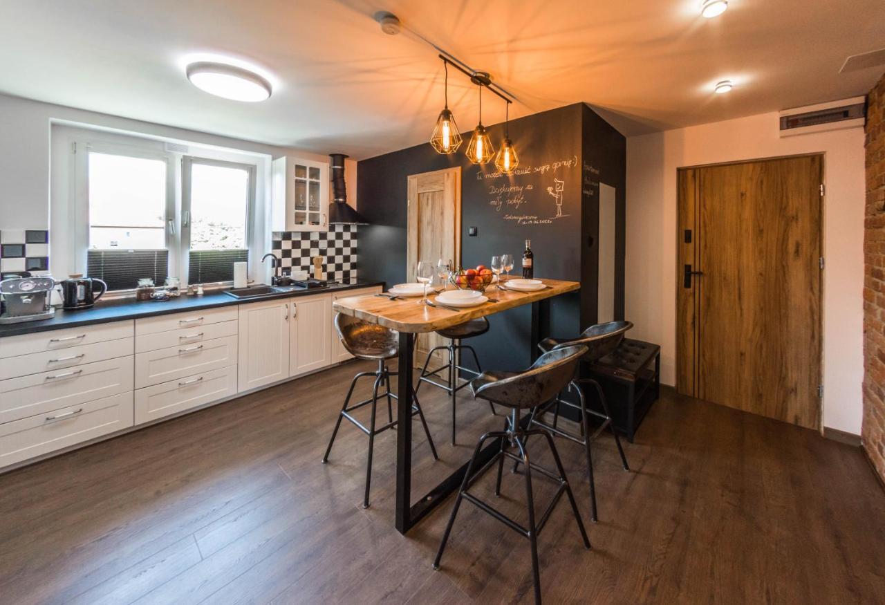 Apartament Wita Stwosza Jelenia Góra Εξωτερικό φωτογραφία