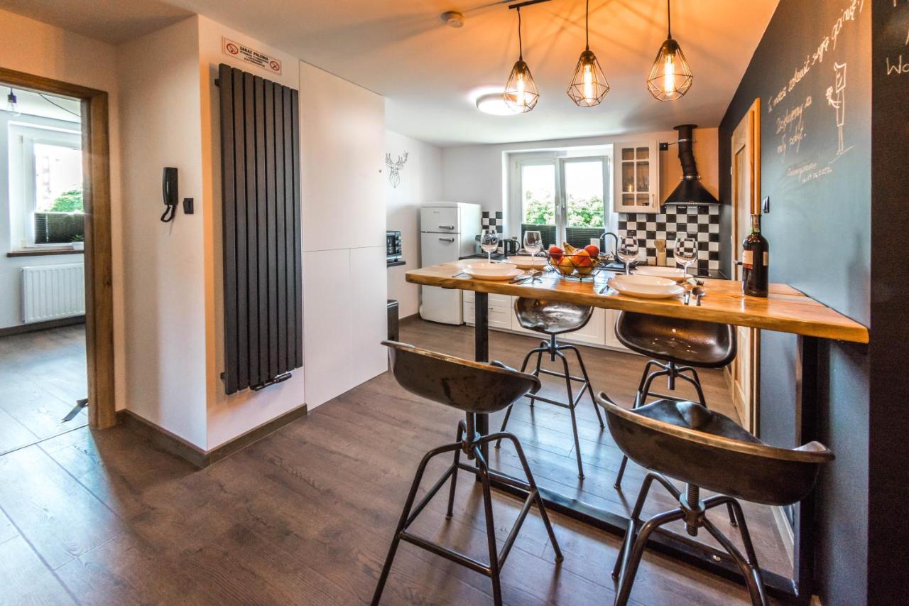 Apartament Wita Stwosza Jelenia Góra Εξωτερικό φωτογραφία