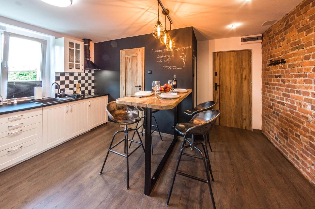 Apartament Wita Stwosza Jelenia Góra Εξωτερικό φωτογραφία